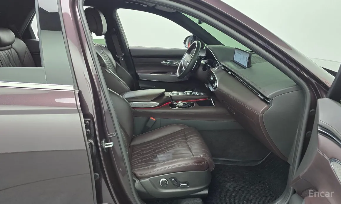 Фото 11 - Genesis GV70