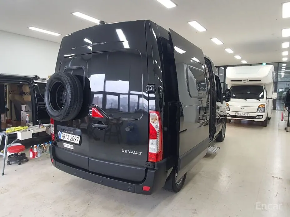 Фото 6 - Renault Master