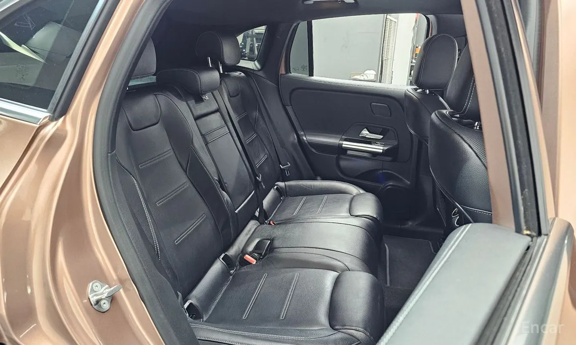 Фото 12 - Mercedes-Benz EQA