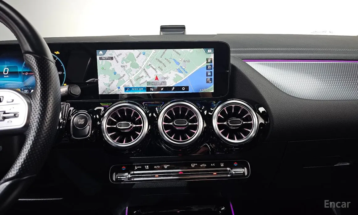 Фото 14 - Mercedes-Benz EQA