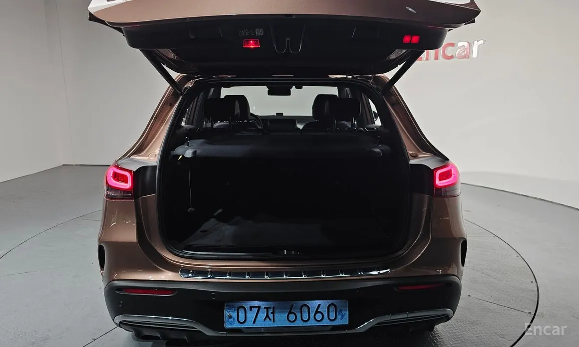 Фото 20 - Mercedes-Benz EQA