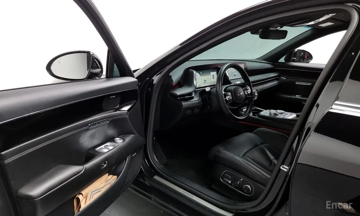 Фото 10 - Genesis G90