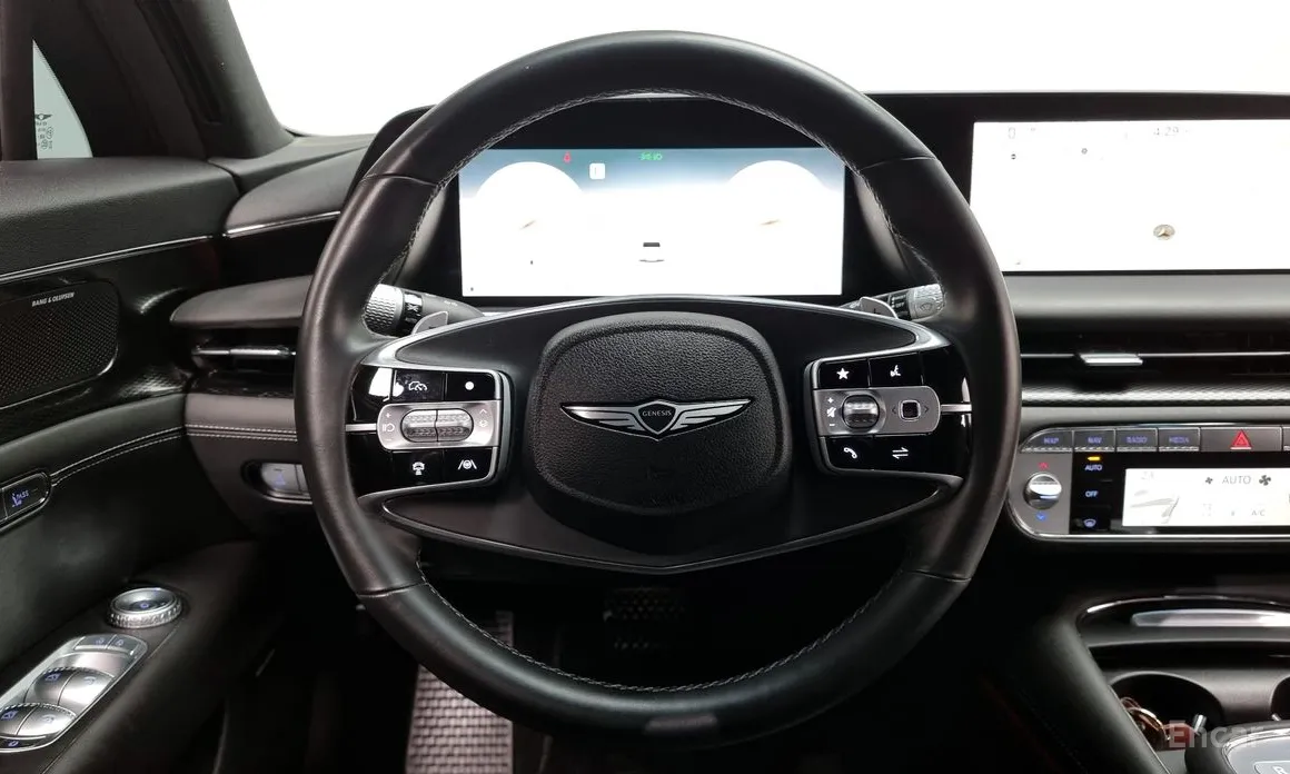Фото 13 - Genesis G90