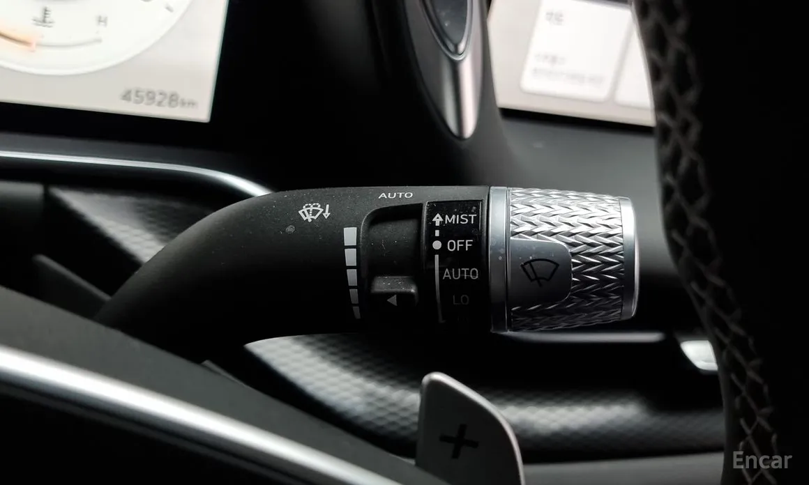 Фото 18 - Genesis G90