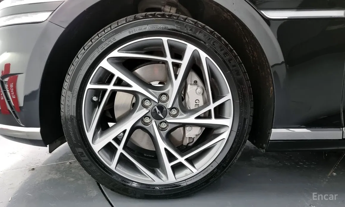 Фото 5 - Genesis G90