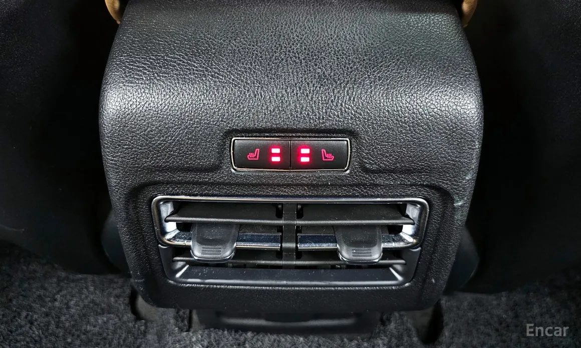 Фото 18 - Lincoln Corsair