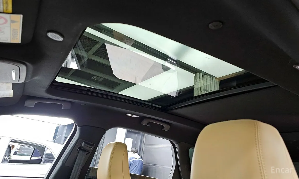 Фото 19 - Lincoln Corsair