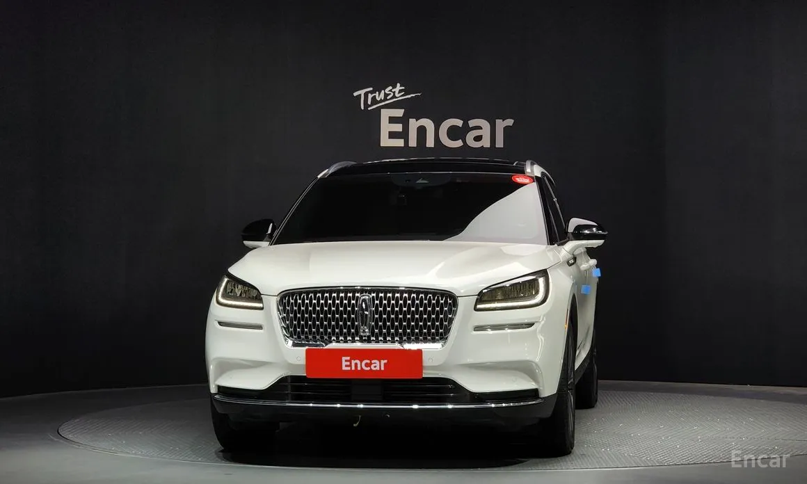 Фото 3 - Lincoln Corsair