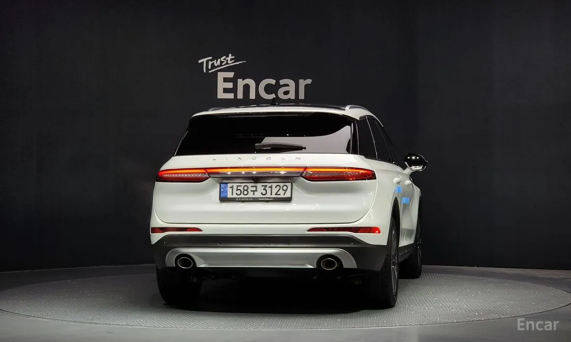 Фото 4 - Lincoln Corsair