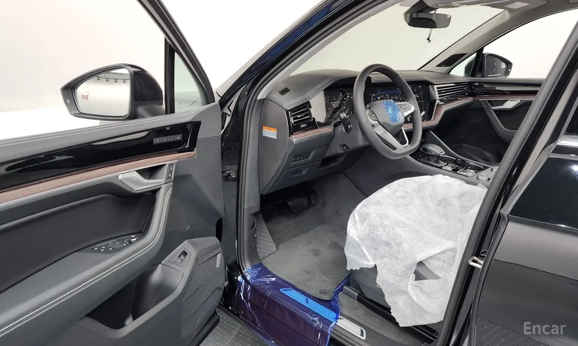 Фото 10 - Volkswagen Touareg