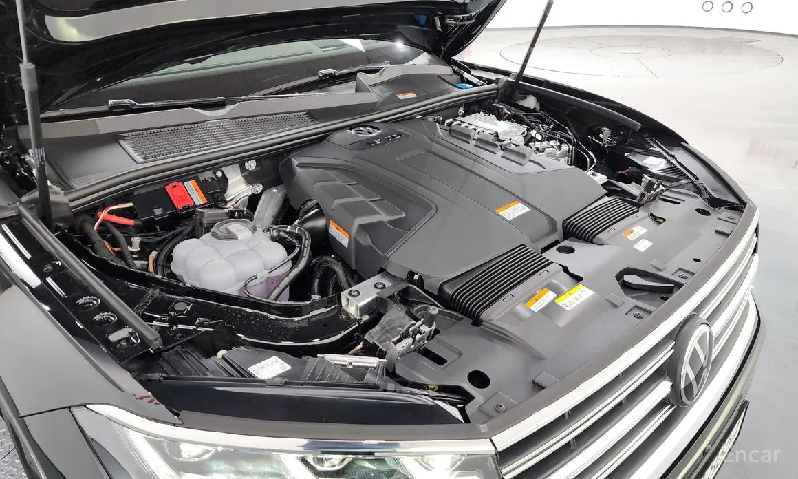 Фото 6 - Volkswagen Touareg