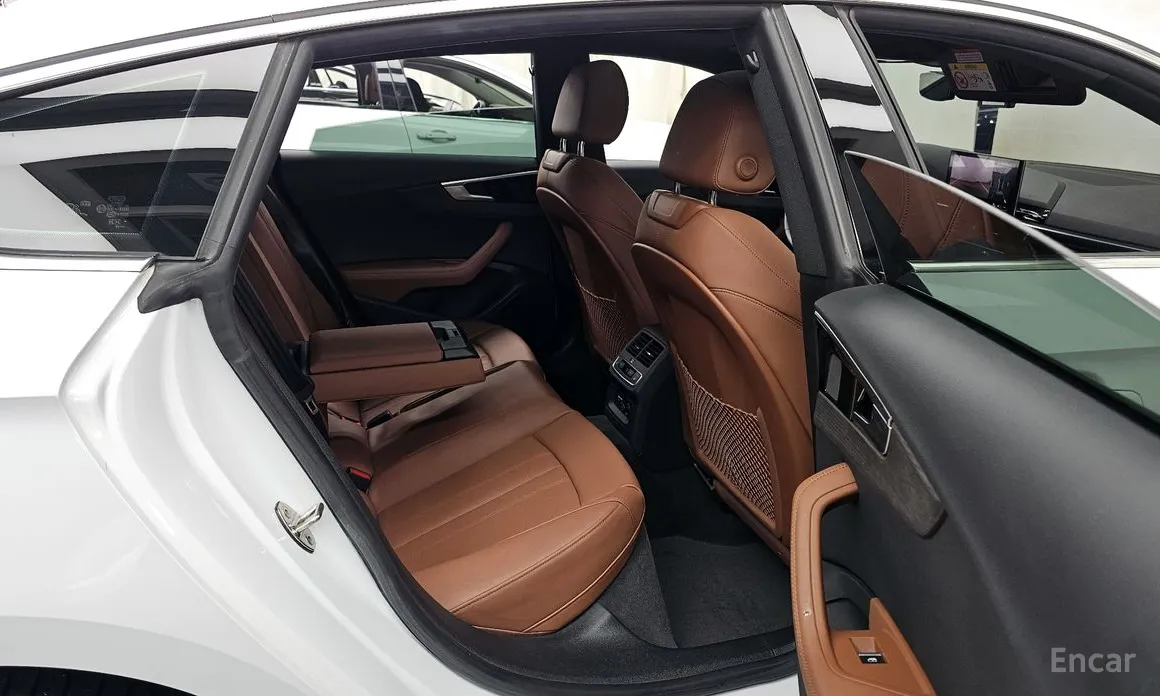 Фото 12 - Audi A5