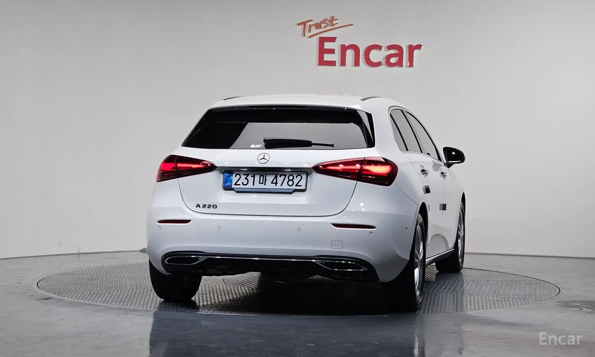 Фото 4 - Mercedes-Benz A-Class