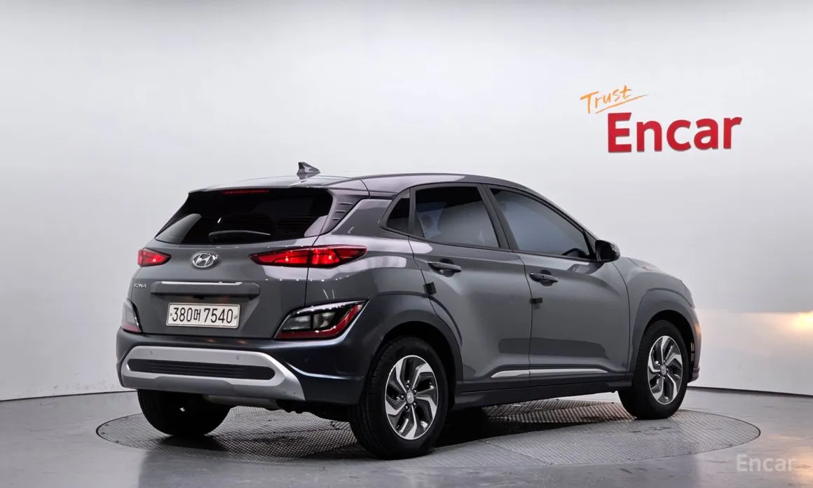 Фото 2 - Hyundai Kona
