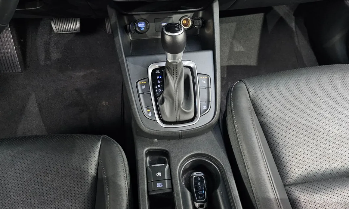 Фото 9 - Hyundai Kona