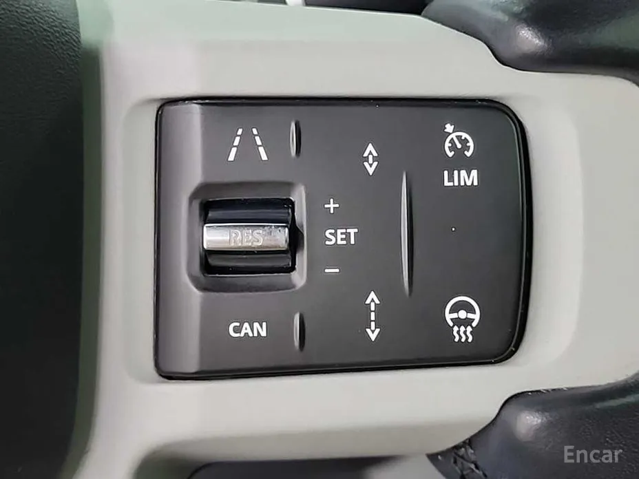 Фото 16 - Land Rover Defender