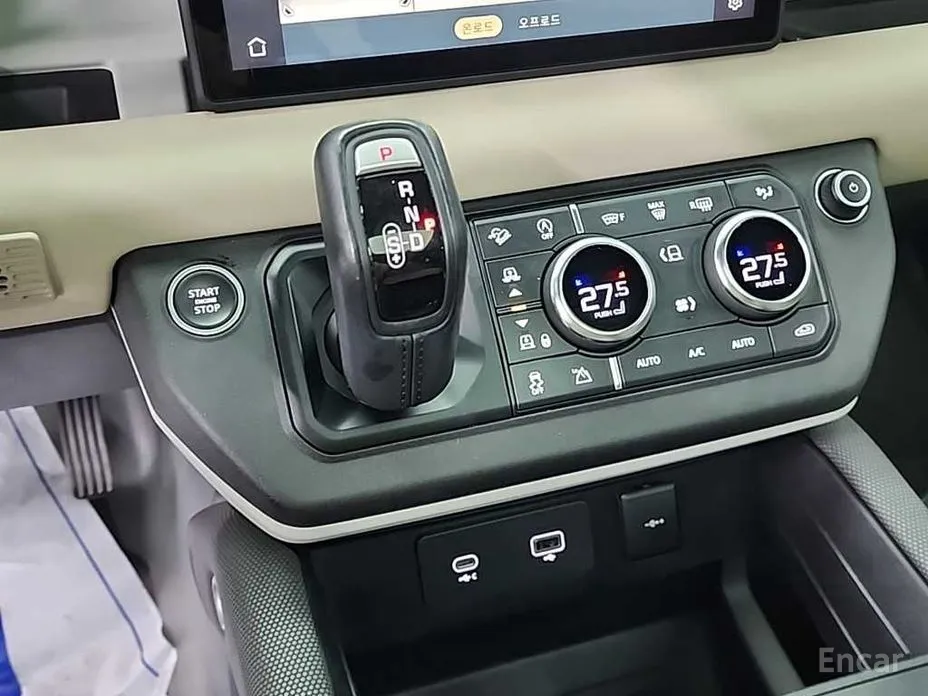 Фото 7 - Land Rover Defender