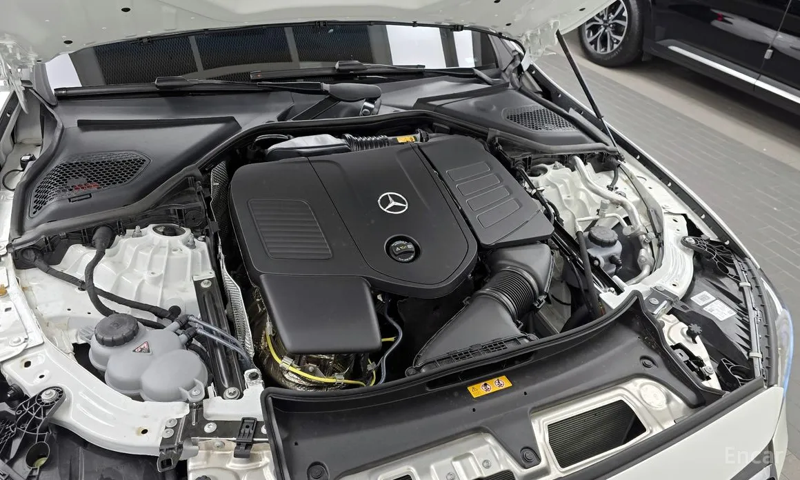 Фото 6 - Mercedes-Benz E-Class