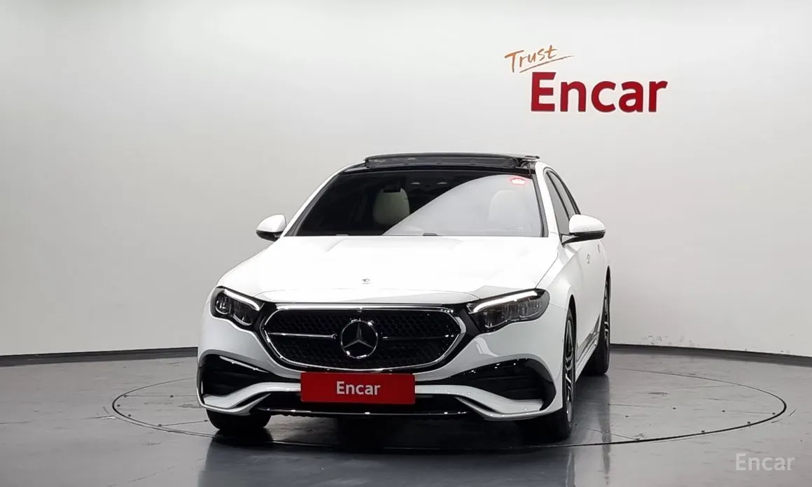 Фото 3 - Mercedes-Benz E-Class