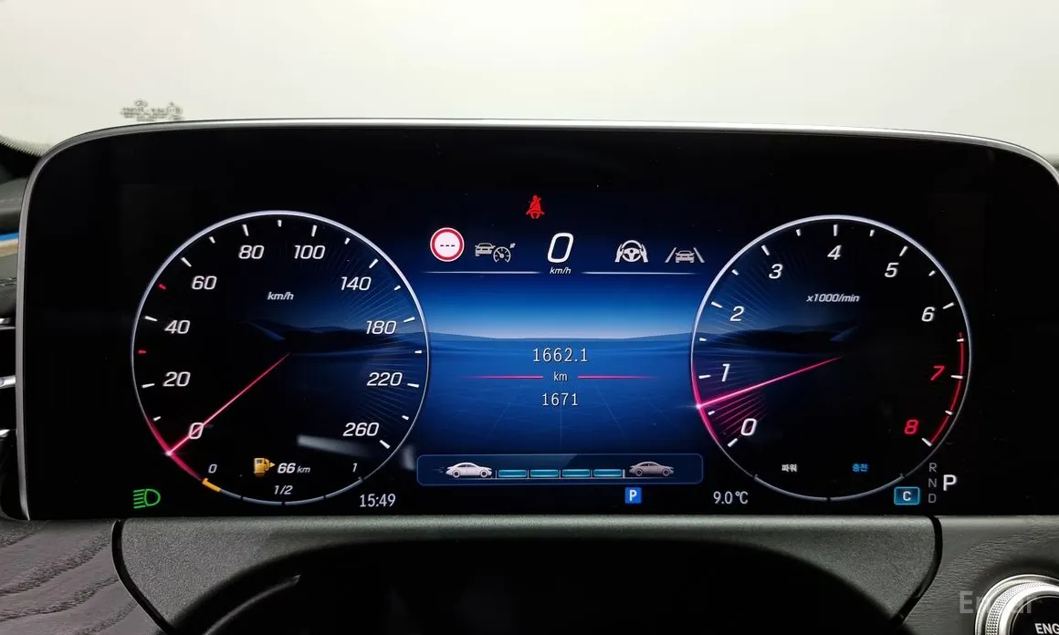 Фото 8 - Mercedes-Benz E-Class