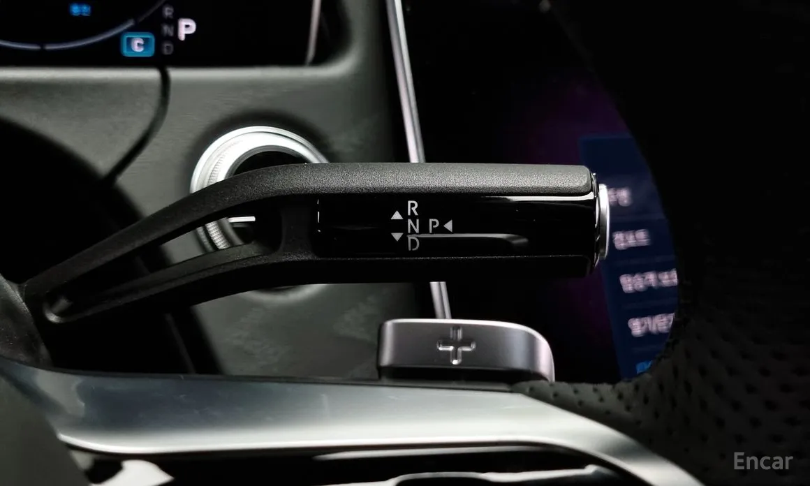 Фото 9 - Mercedes-Benz E-Class