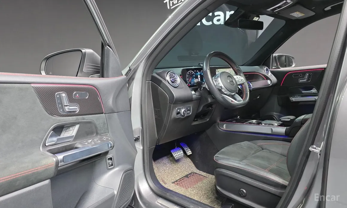 Фото 12 - Mercedes-Benz GLB-Class