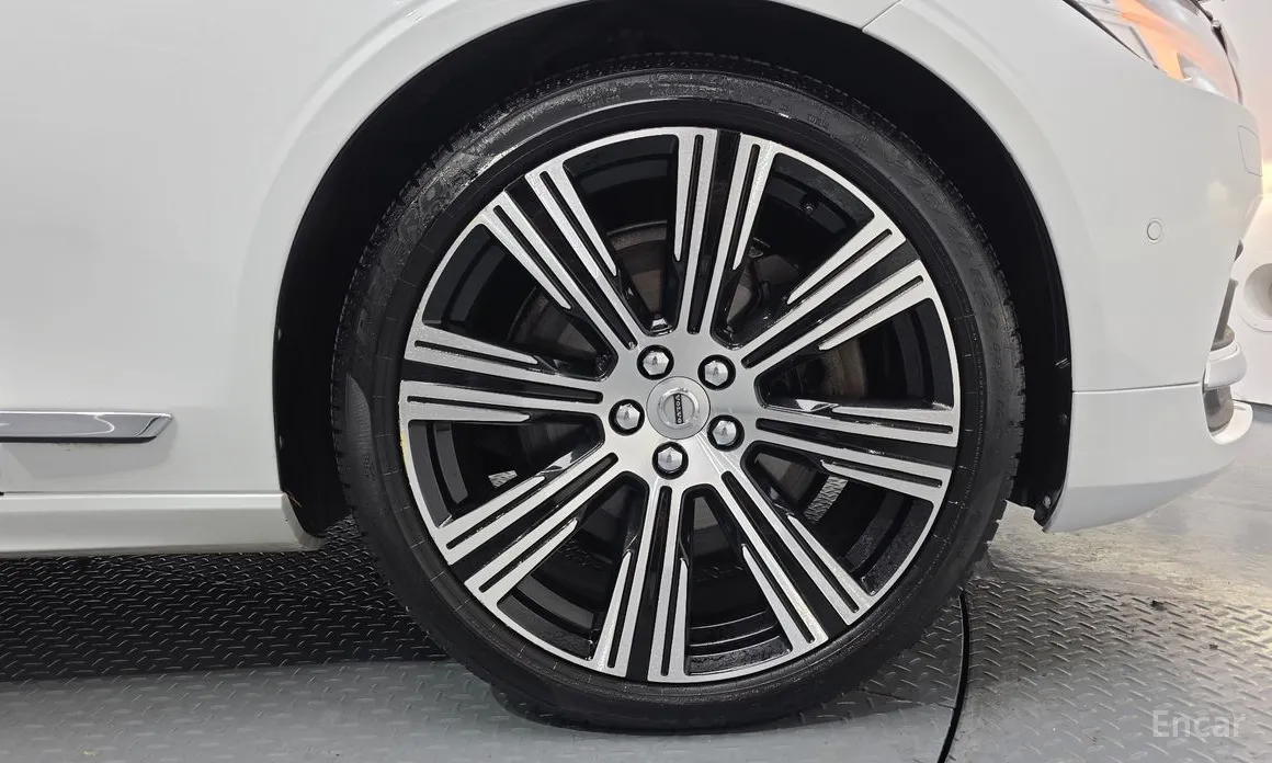 Фото 5 - Volvo S90