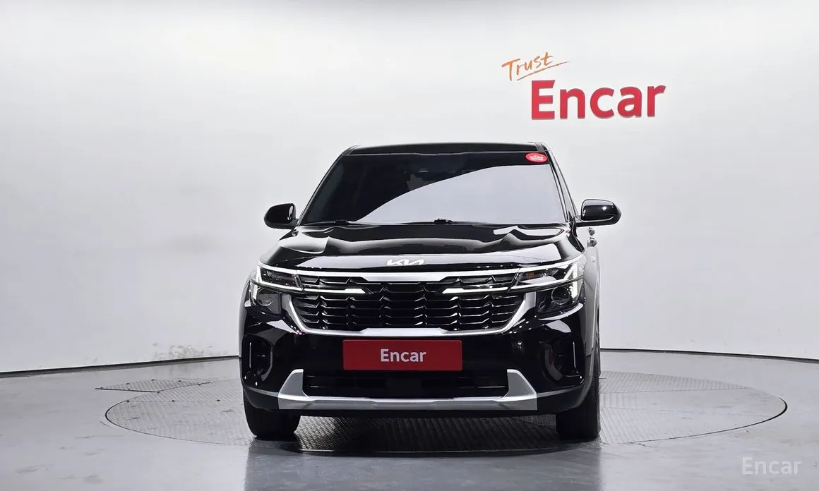 Фото 3 - Kia Seltos