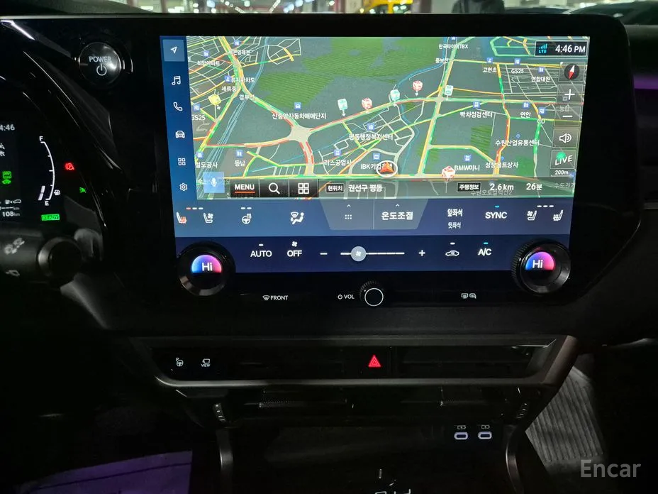 Фото 14 - Lexus RX