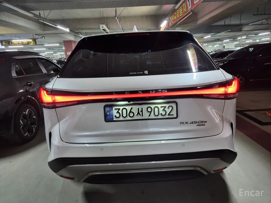 Фото 3 - Lexus RX