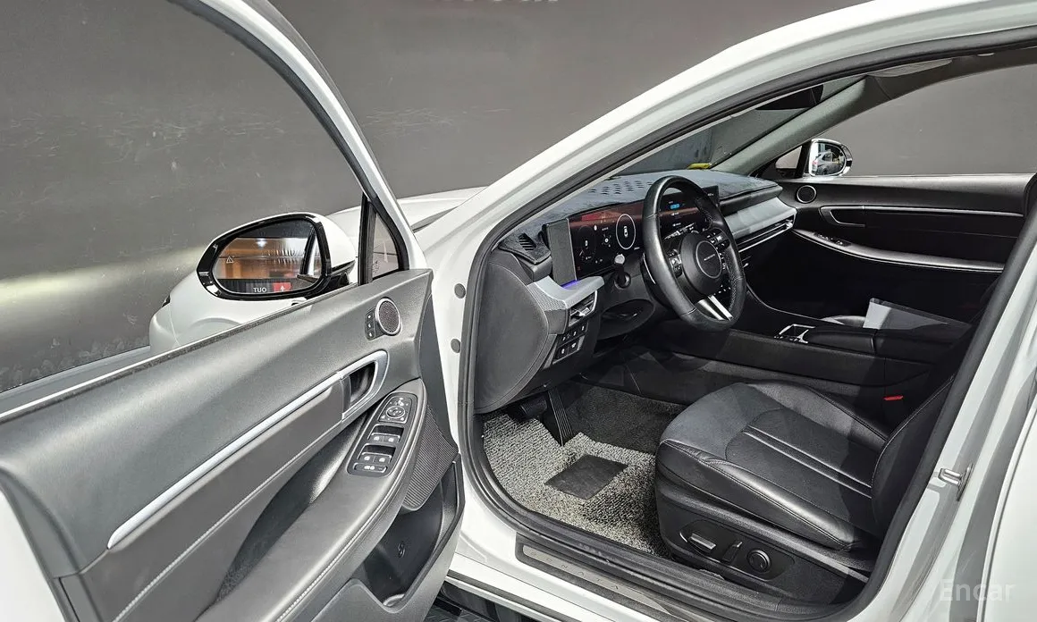 Фото 11 - Hyundai Sonata