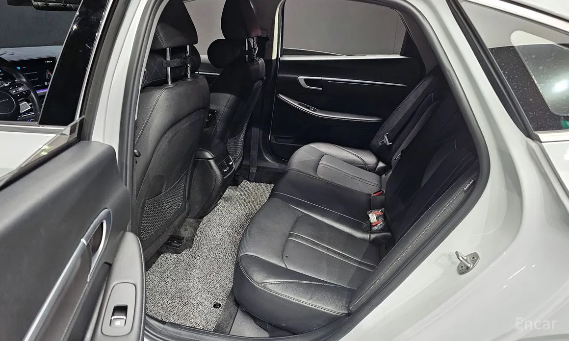 Фото 12 - Hyundai Sonata