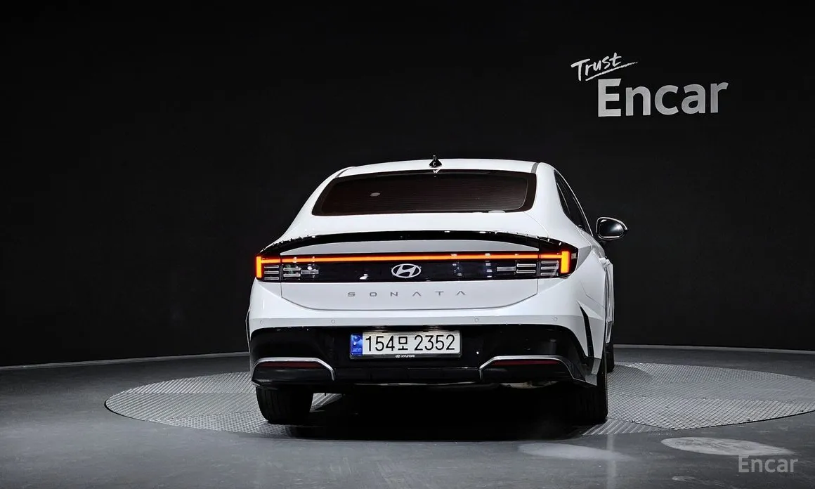 Фото 4 - Hyundai Sonata