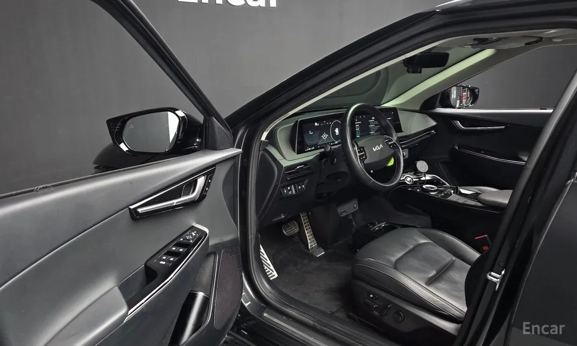 Фото 12 - Kia EV6