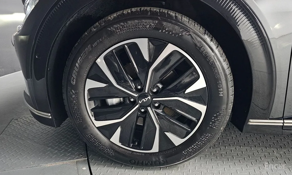 Фото 5 - Kia EV6