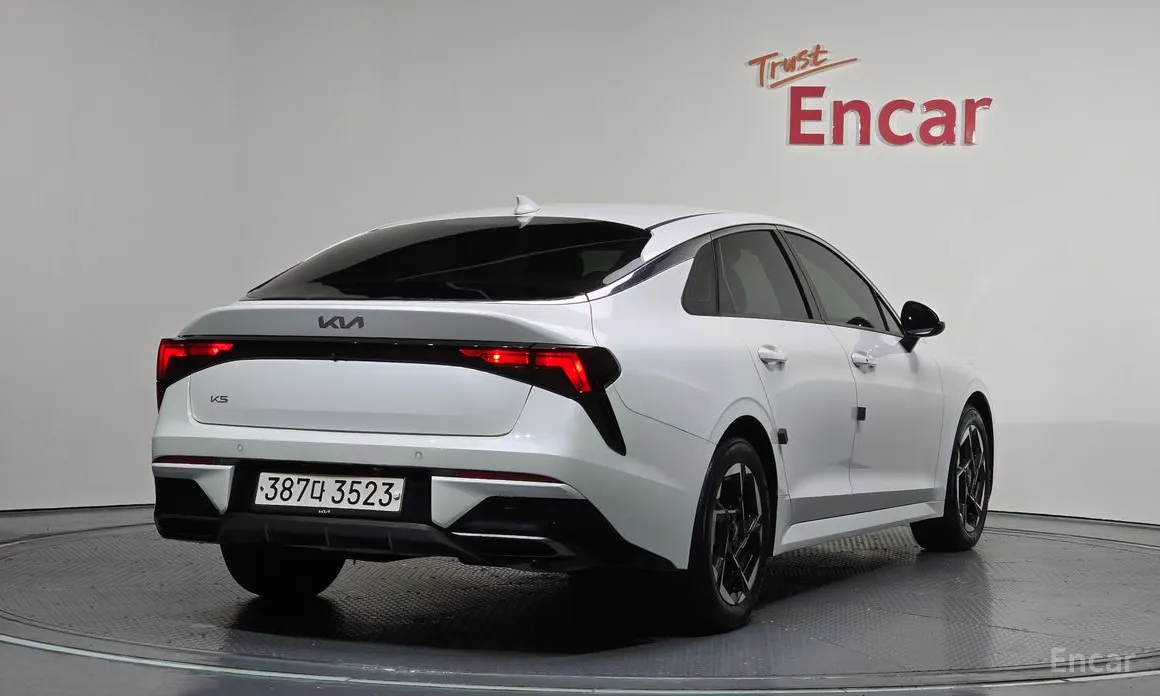 Фото 2 - Kia K5