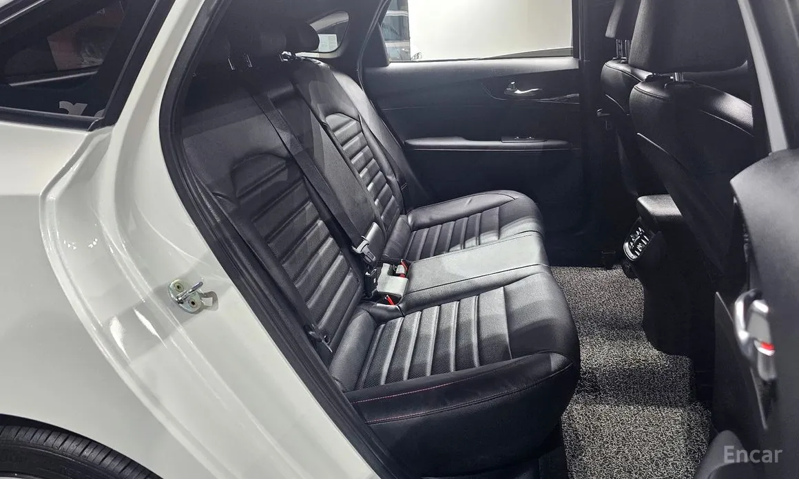 Фото 12 - Kia K3