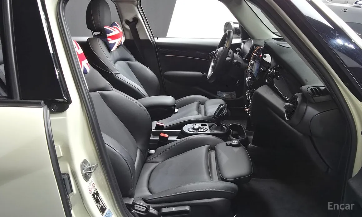 Фото 10 - Mini Cooper