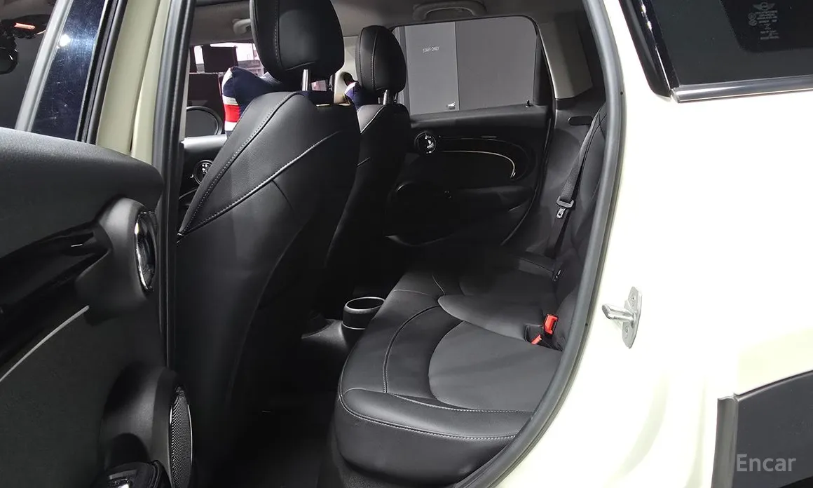 Фото 12 - Mini Cooper