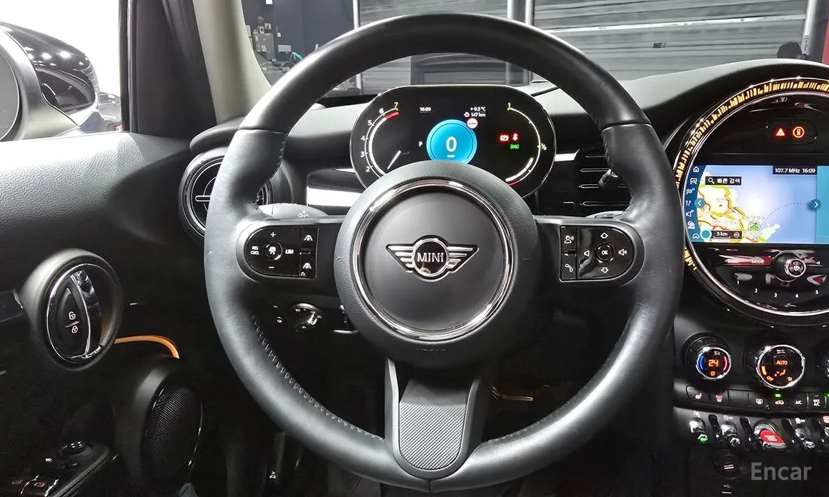 Фото 13 - Mini Cooper