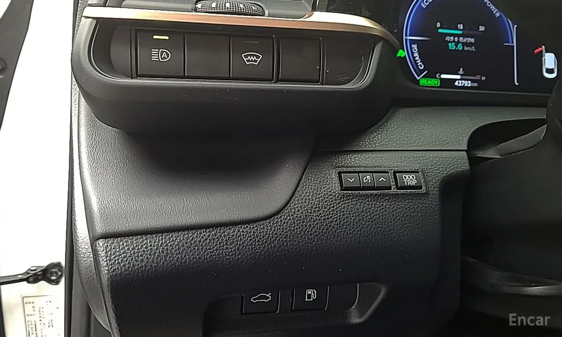 Фото 16 - Toyota Crown