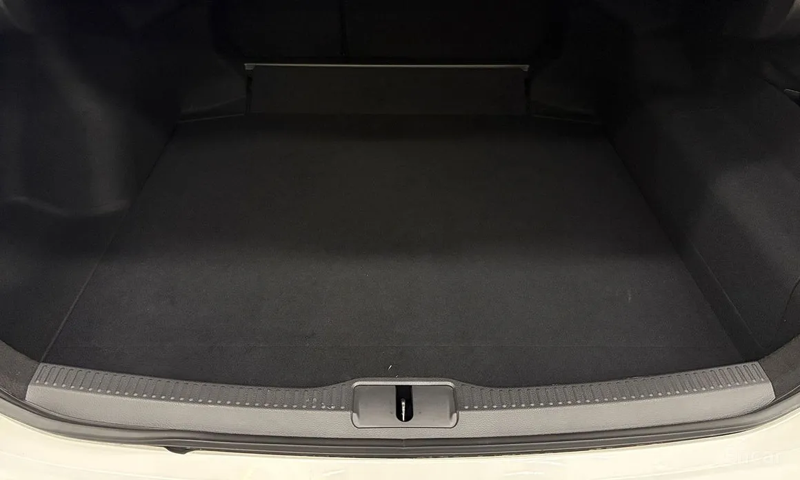 Фото 18 - Toyota Crown