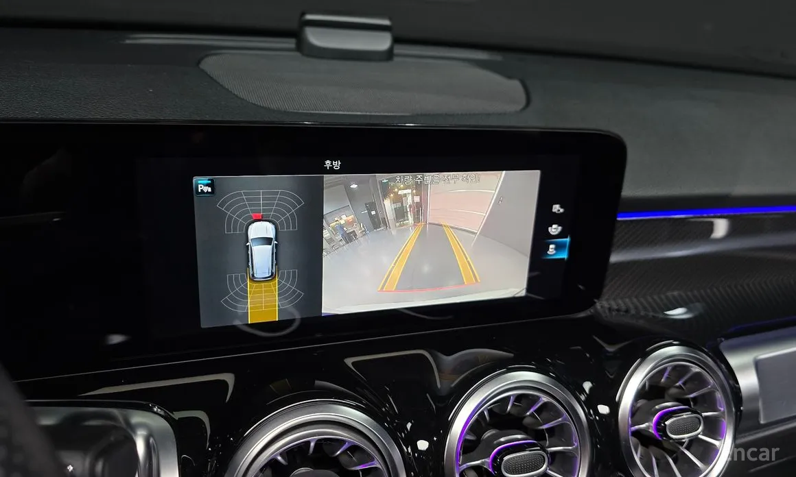 Mercedes-Benz GLB-Class 2020 AMG GLB35 4MATIC