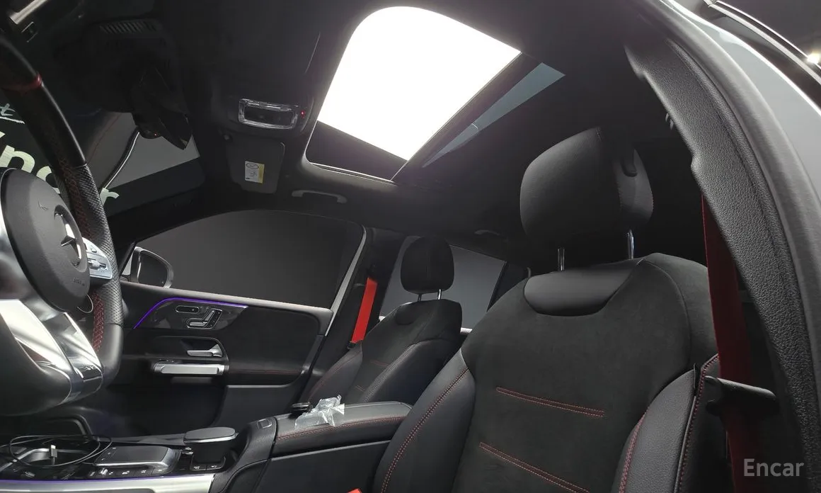 Mercedes-Benz GLB-Class 2020 AMG GLB35 4MATIC