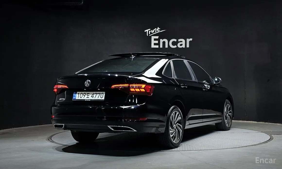 Фото 2 - Volkswagen Jetta