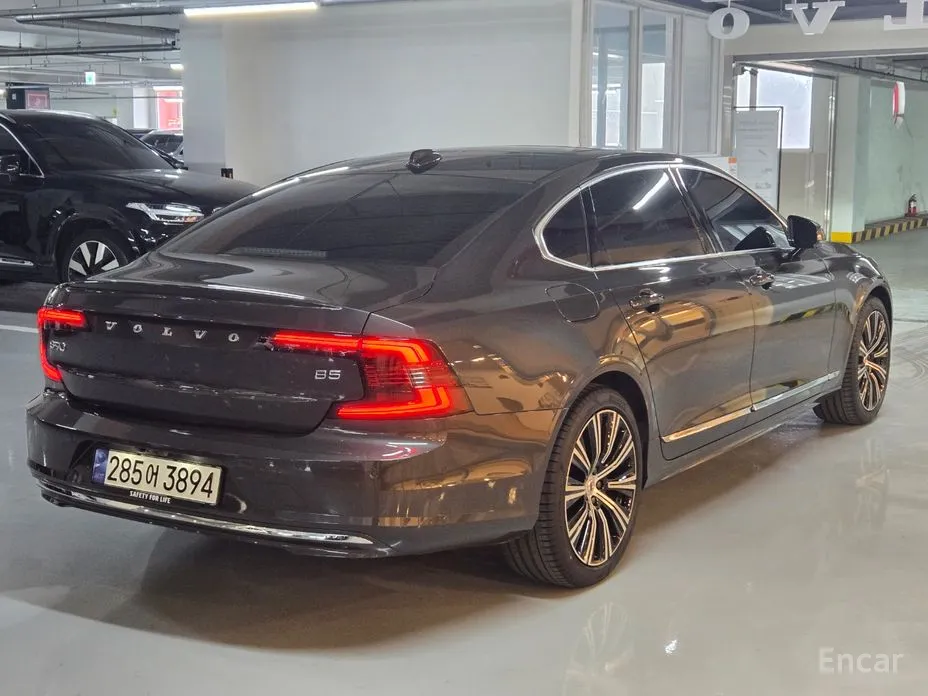Фото 2 - Volvo S90