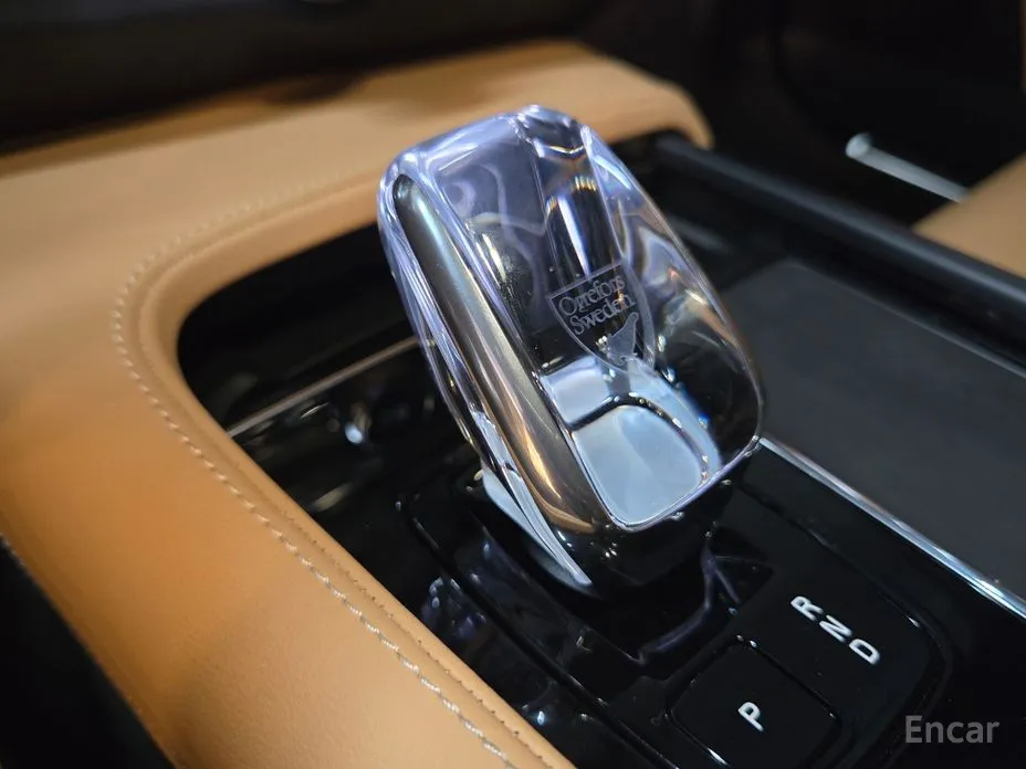 Фото 9 - Volvo S90