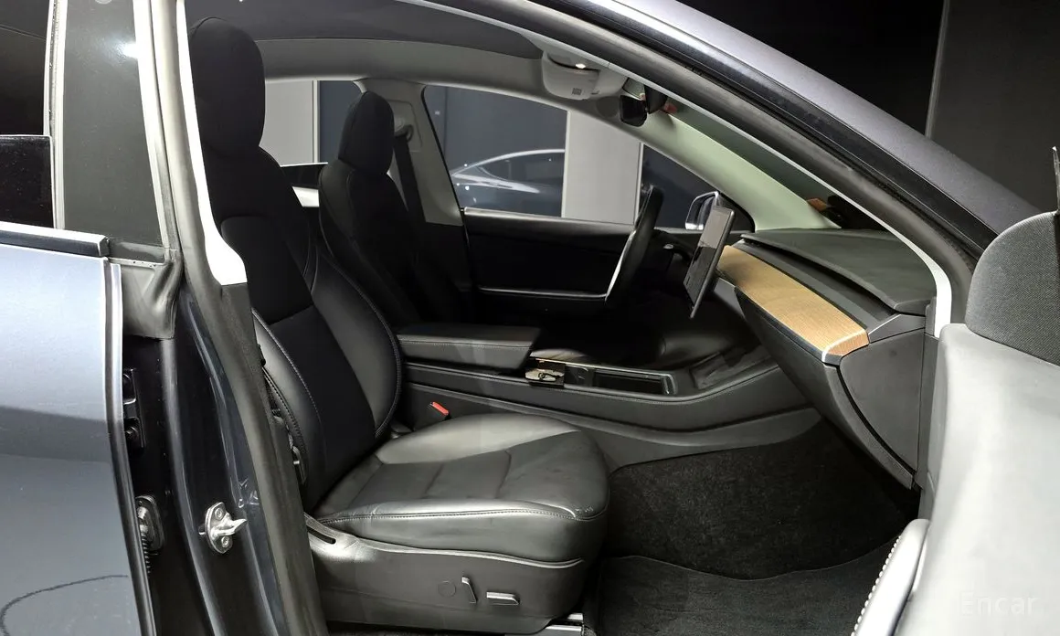 Фото 10 - Tesla Model Y