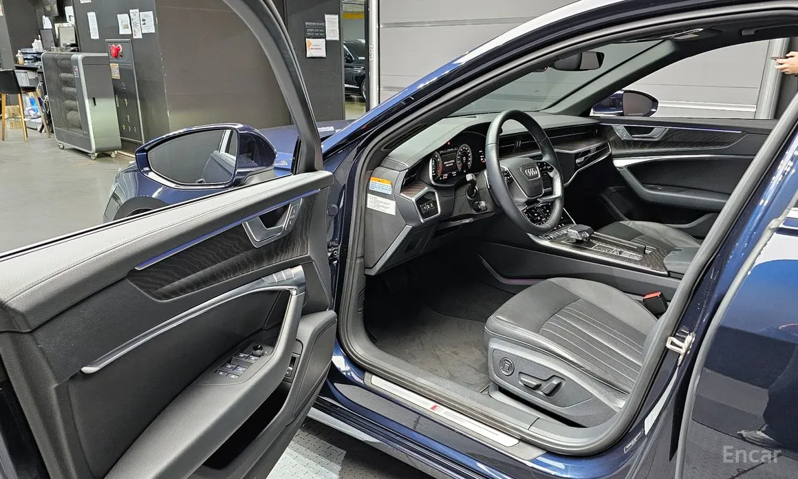 Фото 10 - Audi A6