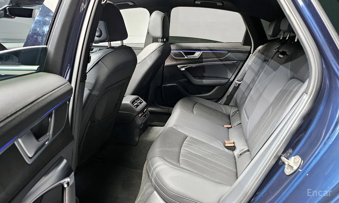 Фото 12 - Audi A6